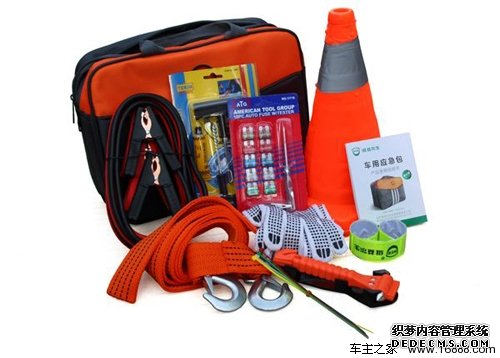 駕車途中有意外 教你汽車應急用品知識